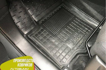 Резиновый коврик в багажник Suzuki SX4