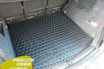 Резиновый коврик в багажник Volkswagen Touran