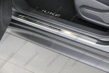 Защитные накладки порогов Nissan Juke
