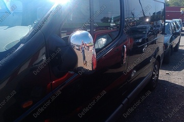Хром накладки на зеркала заднего вида Opel Vivaro