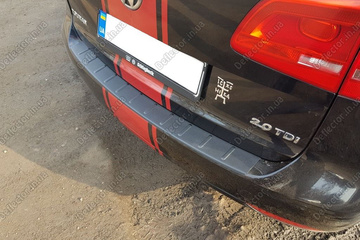 Накладка защитная на задний бампер Volkswagen Touran