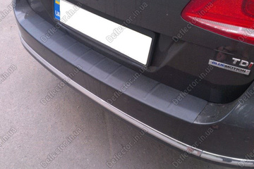 Накладка защитная на задний бампер Volkswagen Passat B7