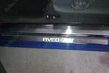 Накладки на пороги Chevrolet Aveo T250 hatchback