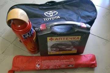 Автомобильный набор в сумке с логотипом Toyota