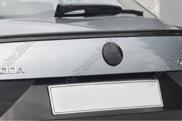 Задний лип-спойлер на багажник Skoda Octavia A7