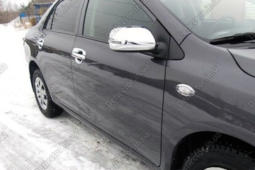 Хром накладки на зеркала заднего вида Toyota Corolla