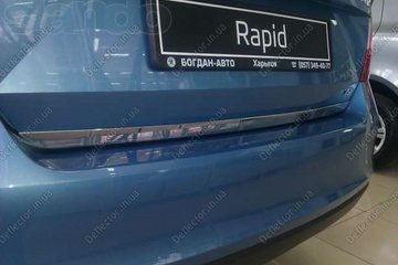 Хром накладка на кромку крышки багажника Skoda Rapid