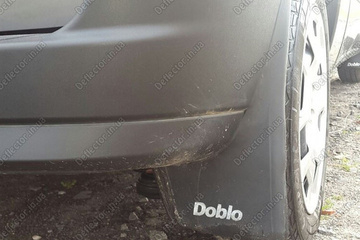 Два задних брызговика Fiat Doblo