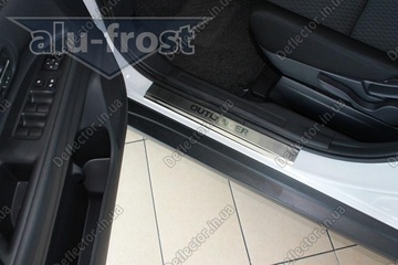 Защитные накладки на внутренние пороги Mitsubishi Outlander XL