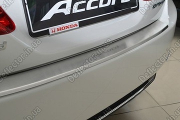 Накладка на задний бампер Honda Accord