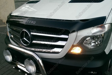 Темный дефлектор капота - мухобойка Mercedes-Benz Sprinter