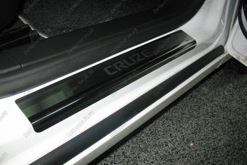 Накладки на внутренние пороги - защита порогов Chevrolet Cruze